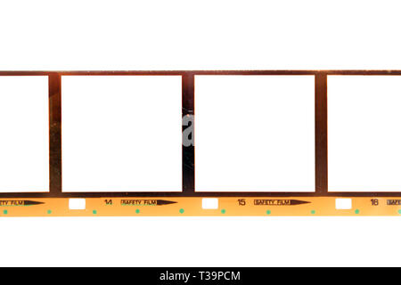 Kodak 35mm Pellicola negativa telaio isolato su uno sfondo bianco Foto Stock