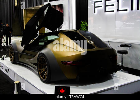 Edmonton Motor Show auto Premier- Felino vetture annuncia il felino cB7r, uno dei soli 10 essendo realizzata e prodotta in Laval Quebec, Canada. Vendita al dettaglio per $365.000 cdn, il felino cB7 è personalizzato, una sola auto alla volta, secondo i gusti e le richieste del cliente. Le vetture sono in grado di raggiungere velocità superiori a 300 km/h. 2 del cB7r sono già venduti e uno era già stato consegnato. La sua sorella modello cB7+ è più leggero e più potente. Foto Stock