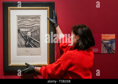 Londra, Regno Unito. 8 Apr 2019. Schizzo per il grido - Edvard Munch: amore e angst presso il British Museum, la più grande esposizione di Munch le stampe nel Regno Unito per 45 anni. La mostra è una collaborazione con la Norvegia è il Museo di Munch e corre 11 Aprile - 21 luglio 2019. Credito: Guy Bell/Alamy Live News Foto Stock