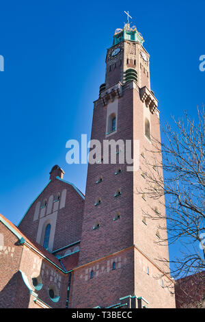 Torre della chiesa di Engelbrekt (Engelbrekskyrkan) un esempio nazionale di architettura romantica, Larkstaden, Ostermalm Stockholm, Svezia e Scandinavia Foto Stock