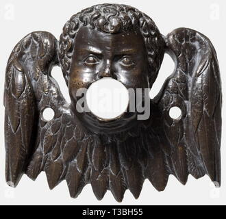 Una fontana di tedesco gargoyle, circa 1510/20 bronzo con bella patina di età. Montaggio di un tubo di fontana a forma di cherubini. Chubby di fronte-ragazzo in testa con capelli ricci e finemente elaborate le ali. Ai lati due fori per il fissaggio. Altezza 15, larghezza 17,5 cm. storica, storica del XVI secolo, artigianato, artigianato, craft, oggetto, gli oggetti alambicchi, clipping, clippings, tagliate, cut-out, ritagli Additional-Rights-Clearance-Info-Not-Available Foto Stock