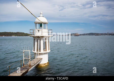 Robertson punto luce, altrimenti noto come Cremorne punto luce è un iconico faro sul Porto di Sydney nel New South Wales, Australia Foto Stock