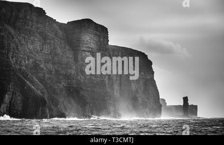 San Giovanni la testa e il vecchio uomo di Hoy, Orkney Islands, Scozia Foto Stock