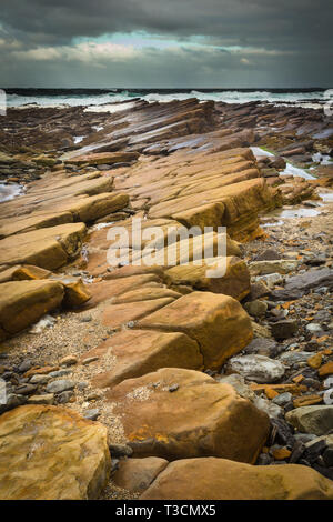 Formazione di roccia in corrispondenza del punto di Buckquoy, vicino Birsay, Continentale, Orkney Islands. Foto Stock