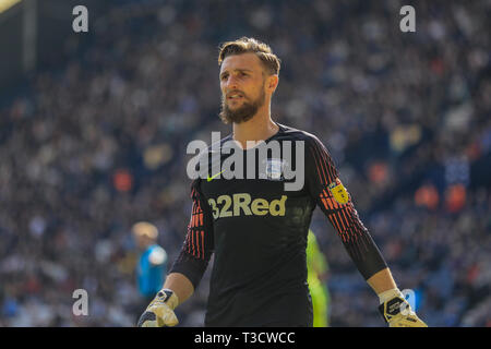 6 aprile 2019 , Deepdale, Preston, Inghilterra; Sky scommessa campionato, Preston North End vs Sheffield Regno ; Declan Rudd (01) di Preston durante il gioco Credito: Mark Cosgrove/News immagini English Football League immagini sono soggette a licenza DataCo Foto Stock