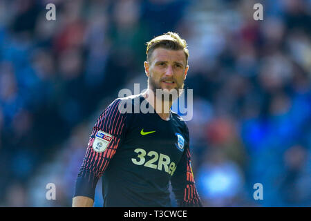 6 aprile 2019 , Deepdale, Preston, Inghilterra; Sky scommessa campionato, Preston North End vs Sheffield Regno ; Declan Rudd (01) di Preston durante il gioco Credito: Mark Cosgrove/News immagini English Football League immagini sono soggette a licenza DataCo Foto Stock