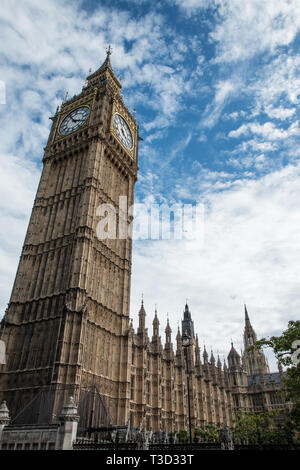 Big Ben al Palazzo di Westminster London REGNO UNITO Foto Stock