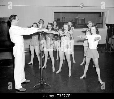 La NBC ragazze Dancing classe ca. 1938 o 1939 Foto Stock