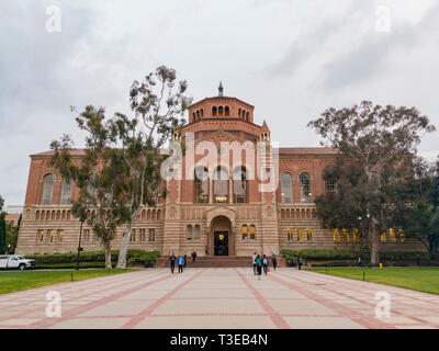Los Angeles, APR 4: vista esterna della libreria Powell il Apr 4, 2019 a Los Angeles in California Foto Stock