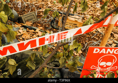 Lo sminamento dimostrativi, Handicap International anti-mine terrestri giorno, Lione, Francia Foto Stock