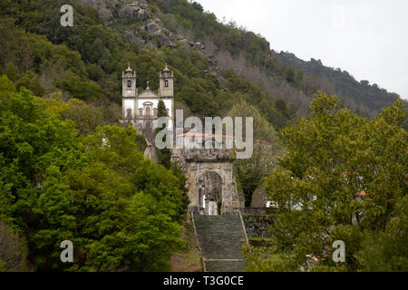 Santuário de Nossa Sra. da Panda, Serra da Panda, Gerês Minho, Portogallo, Europa Foto Stock