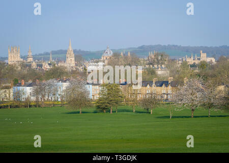 La dreaming spires di Oxford dal South Park Foto Stock