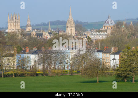 La dreaming spires di Oxford dal South Park Foto Stock