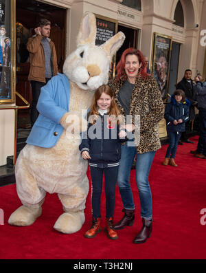 Londra, Inghilterra - aprile 09: Lucy Montgomery assiste il gala performance di 'dove è Peter Rabbit?" presso il Teatro Royal Haymarket il 9 aprile 2019 ho Foto Stock