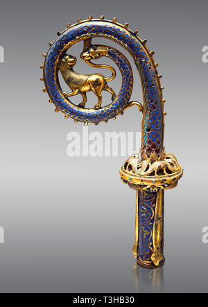 Medievale crosier smaltato con un leone e serpente, circa del XII secolo da Limoges, smalto su oro. Annuncio. Inv OA 7287, il museo del Louvre di Parigi. Foto Stock