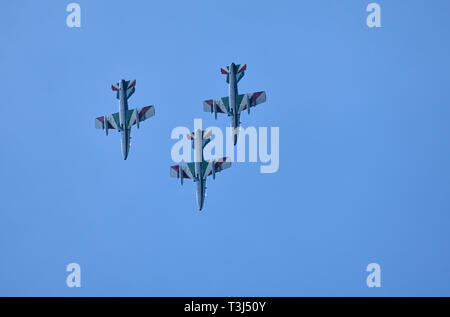 Frecce tricolori a Zadar 4. Aprile 2019. battenti con 30 nodi di vento del sud Foto Stock
