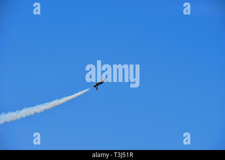 Frecce tricolori a Zadar 4. Aprile 2019. battenti con 30 nodi di vento del sud Foto Stock
