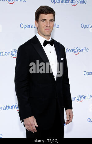 New York, Stati Uniti d'America. 14 Maggio, 2015. New York Giants Quarterback Eli Manning al tredicesimo sorriso annuale di Gala a Cipriani 42nd Street il 14 maggio 2015 a New York, NY. Credito: Steve Mack/S.D. Mack foto/Alamy Foto Stock