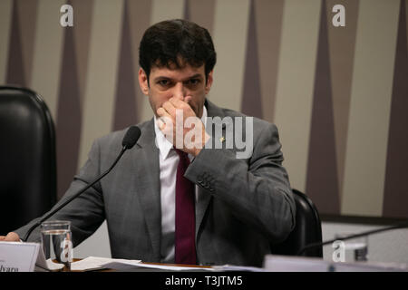 Brasilia, Brasile. Decimo Apr, 2019. Il ministro del Turismo Marcelo Alvaro partecipa in una pubblica audizione in sede di commissione per lo sviluppo regionale e il turismo nel Senato Federale. Credito: Foto Arena LTDA/Alamy Live News Foto Stock