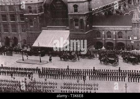 Il corteo funebre del re Edward VII, Londra, 20 maggio 1910. Creatore: sconosciuto. Foto Stock