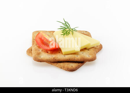 Crackers con fette di lattosio e latticini Formaggi libera alternativa Foto Stock