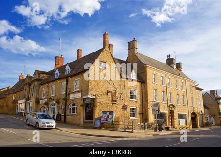 La Fox, Chipping Norton, Oxfordshire, Inghilterra. Foto Stock