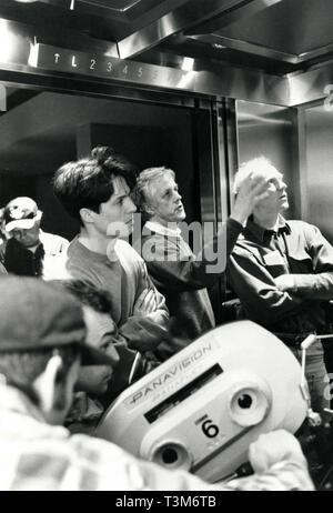 Filmato il regista Michael impiegati e Hugh Grant sul set del film misure estreme, 1996 Foto Stock