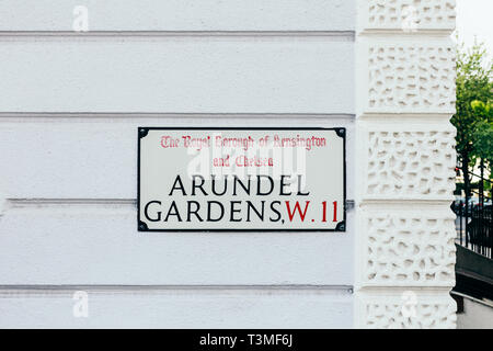 Giardini di Arundel nome sign, Notting Hill, London, Regno Unito Foto Stock
