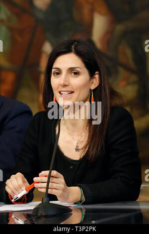 Roma, Italia. Xi Apr, 2019. Sindaco di Roma Virginia Raggi Roma 11 Aprile 2019. Palazzo Chigi. Presentazione della 76° edizione della International BNL d'Italia Tennis Tournament. foto di Samantha Zucchi Insidefoto/credito: insidefoto srl/Alamy Live News Foto Stock