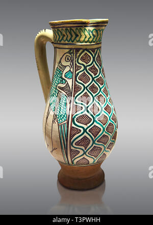 Medieval Caraffa in ceramica realizzati in Orvieto e Siena, Italia, alla fine del XIV secolo. Da Faience. inv 7394, il museo del Louvre di Parigi. Foto Stock