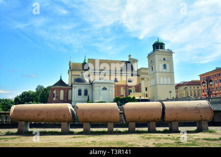 Bellissimo paesaggio lungo il castello reale nel centro storico di Stare Miasto Città Vecchia di Varsavia , Polonia . St Anne's Chiesa terrazza di visualizzazione . Foto Stock