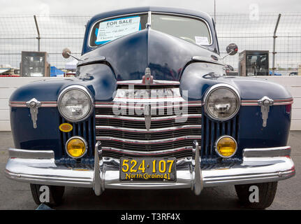 CONCORD, NC (USA) - Aprile 6, 2019: UN 1941 Oldsmobile sul display al Pennzoil AutoFair Classic Car Show a Charlotte Motor Speedway. Foto Stock