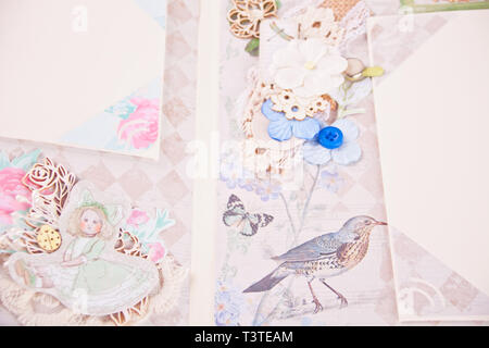 Scrapbooking album in chebbi chic stile per il bambino. Fatte a mano. Foto Stock