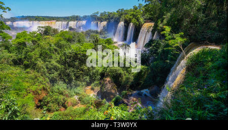 Le Cascate di Iguazu sul lato Argentino. Foto Stock