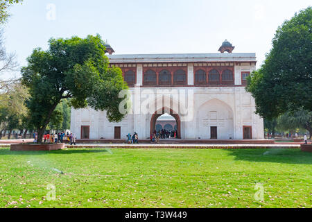 New Delhi, India, Mar 30 2019 - L'architettura dell'Naubat Khana casa del tamburo nella Red Fort di New Delhi, India Foto Stock