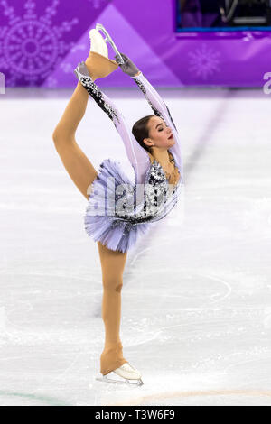 Alina Zagitova (OAR) competere nel pattinaggio di figura - Ladies' breve presso i Giochi Olimpici Invernali PyeongChang 2018 > Foto Stock