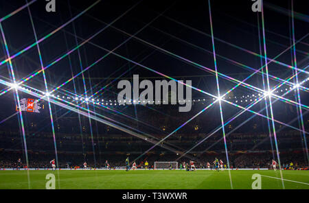 Londra, Regno Unito. Xi Apr, 2019. Vista generale del gioco durante la UEFA Europa League match tra Arsenal e S.S.C Napoli presso l'Emirates Stadium, Londra, Inghilterra il 11 aprile 2019. Foto di Andy Rowland. Credito: prime immagini multimediali/Alamy Live News Foto Stock