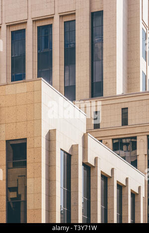 Vecchio stile i dettagli dell'architettura dell'edificio. Sfondo Foto Stock