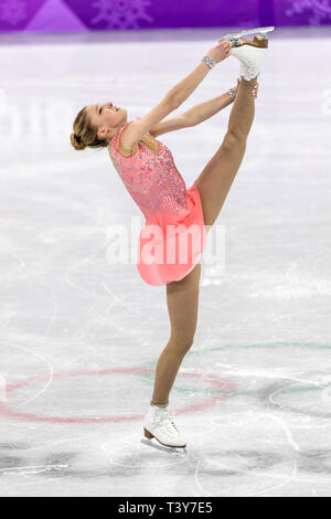 Maria Sotskova (OAR) competere nel pattinaggio di figura - Ladies' breve presso i Giochi Olimpici Invernali PyeongChang 2018 > Foto Stock