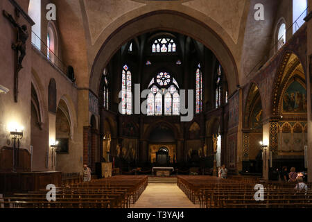 Cahors, Francia - 15 Settembre 2018: Interno della cattedrale di Saint Etienne in Cahors, Occitanie, Francia Foto Stock