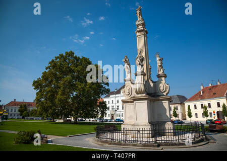 VALTICE,, Repubblica Ceca - 5 Settembre 2012: la bella Valtice Chateau nella Moravia meridionale della Repubblica ceca, Europa Foto Stock