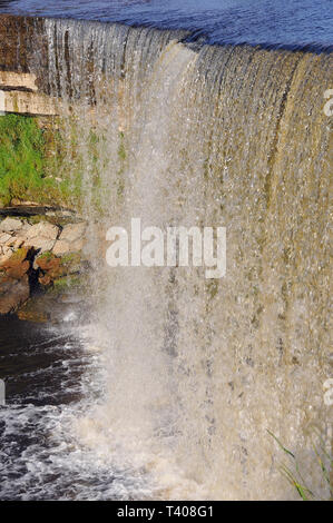 Jägala cade, Estonia. Jägala vízesés, Észtország. Foto Stock