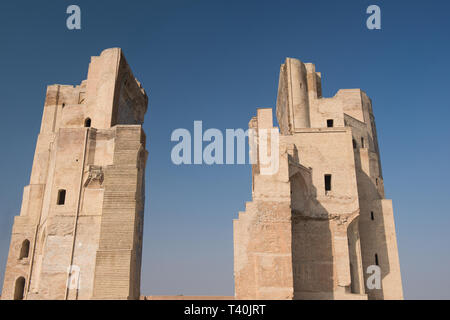 Grande portale Ak-Saray - White Palace di Amir Timur, Uzbekistan, Shahrisabz. Architettura antica dell Asia centrale Foto Stock