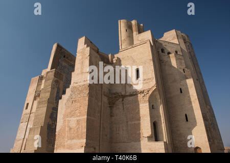 Grande portale Ak-Saray - White Palace di Amir Timur, Uzbekistan, Shahrisabz. Architettura antica dell Asia centrale Foto Stock