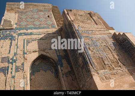 Grande portale Ak-Saray - White Palace di Amir Timur, Uzbekistan, Shahrisabz. Architettura antica dell Asia centrale Foto Stock