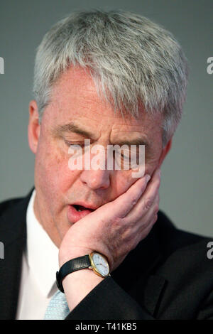 Andrew Lansley MP dando un discorso sulle riforme di NHS. Londra. Il 26 ottobre 2011. Foto Stock