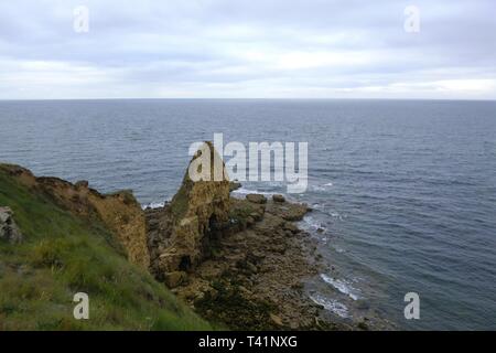 Pointe du Hoc vicino alla spiaggia di Omaha e Utah beach, spiagge famose per lo sbarco in Normandia siti - Normandia, Francia Foto Stock
