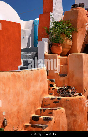 Bella 'dettagli' nel villaggio Foinikia, isola di Santorini, Cicladi Mar Egeo, Grecia. Foto Stock