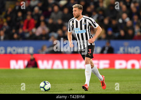 Leicester, Regno Unito. 12 apr 2019. Newcastle United defender Paolo Dummett (3) durante il match di Premier League tra Leicester City e Newcastle United al King Power Stadium, Leicester venerdì 12 aprile 2019. (Credit: Jon Hobley | MI News) solo uso editoriale, è richiesta una licenza per uso commerciale. Nessun uso in scommesse, giochi o un singolo giocatore/club/league pubblicazioni.Per qualsiasi credito querie: MI News & Sport /Alamy Live News Foto Stock