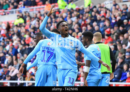 SUNDERLAND, Inghilterra. 13 aprile Coventry City's Jordy Hiwula punteggio celebra il suo lato del terzo obiettivo durante la scommessa del Cielo lega 1 corrispondenza tra Sunderland e Coventry City presso lo stadio di luce, Sunderland sabato 13 aprile 2019. (Credit: Steven Hadlow | MI News) solo uso editoriale, è richiesta una licenza per uso commerciale. Nessun uso in scommesse, giochi o un singolo giocatore/club/league pubblicazioni. La fotografia può essere utilizzata solo per il giornale e/o rivista scopi editoriali. Non possono essere utilizzate per pubblicazioni riguardanti 1 player, 1 club o 1 concorrenza senza autorizzazione scritta da parte di calcio Foto Stock